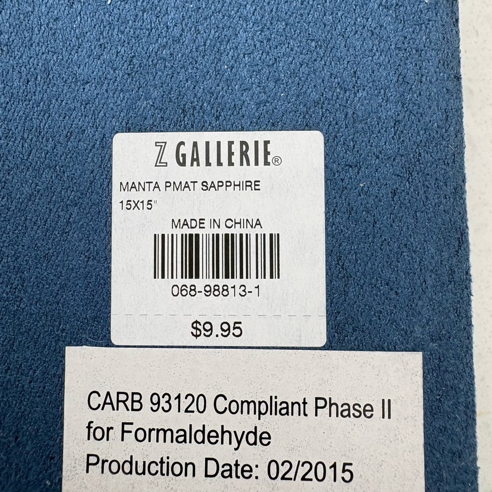 Z Gallerie Sapphire Blue Manta Placemat - Picture 6 of 6